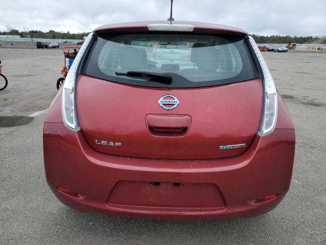  NISSAN LEAF 2013 Красный