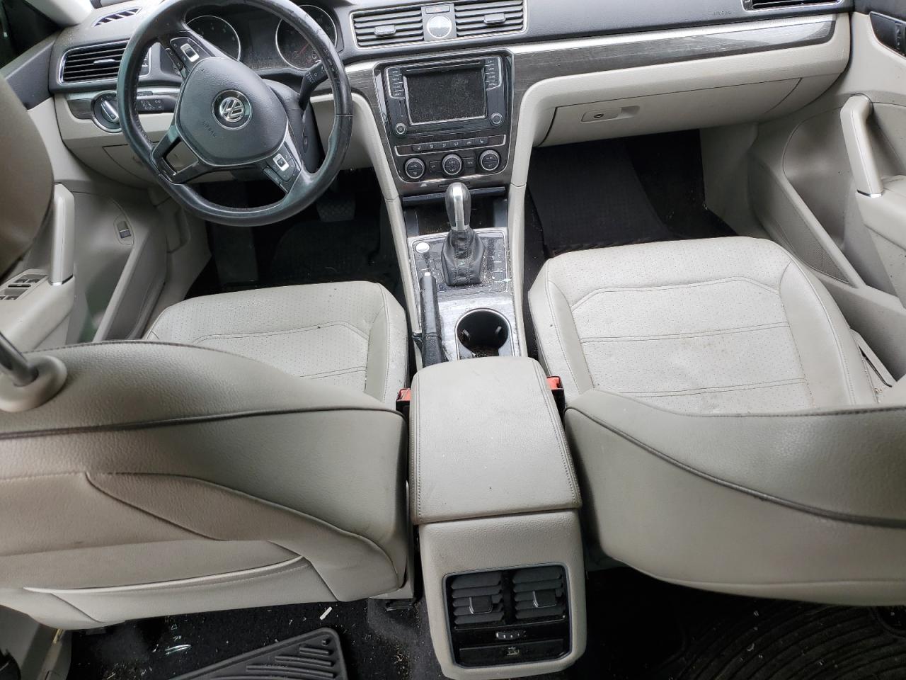 2017 Volkswagen Passat Se VIN: 1VWBT7A30HC053709 Lot: 51301044