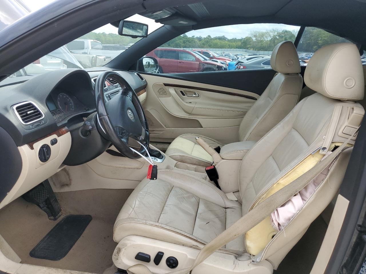 2007 Volkswagen Eos 2.0T Luxury VIN: WVWFA71F97V049004 Lot: 50143044