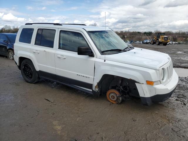  JEEP PATRIOT 2016 Белый