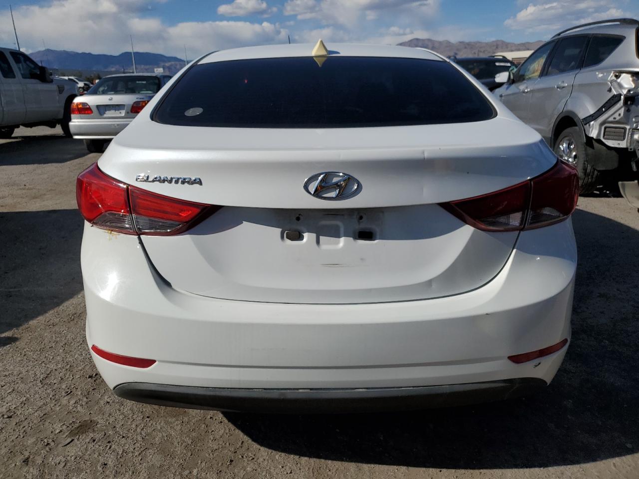 2016 Hyundai Elantra Se VIN: 5NPDH4AE3GH700216 Lot: 50306824