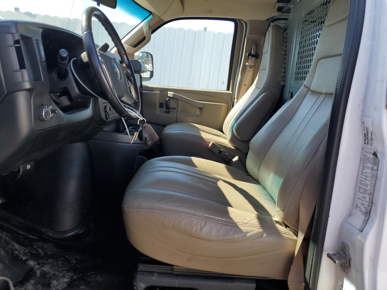 2017 Chevrolet Express G2500 VIN: 1GCWGAFF8H1118083 Lot: 49868394