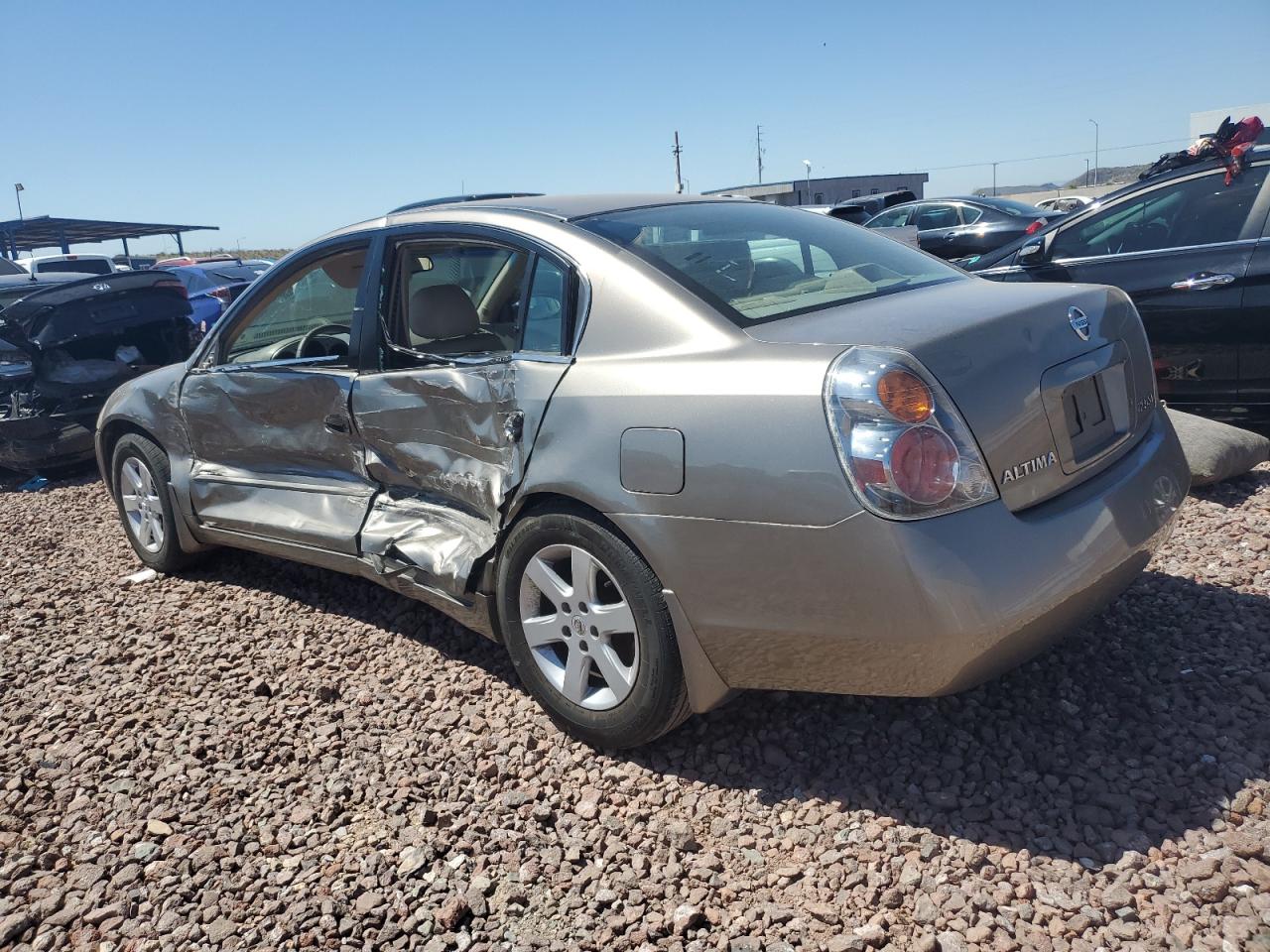 2003 Nissan Altima - Image 2