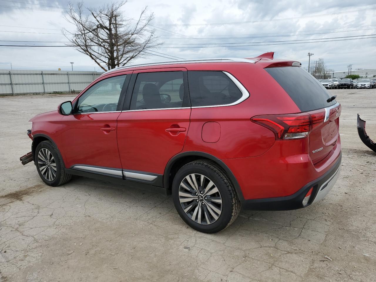2020 Mitsubishi Outlander - Image 2