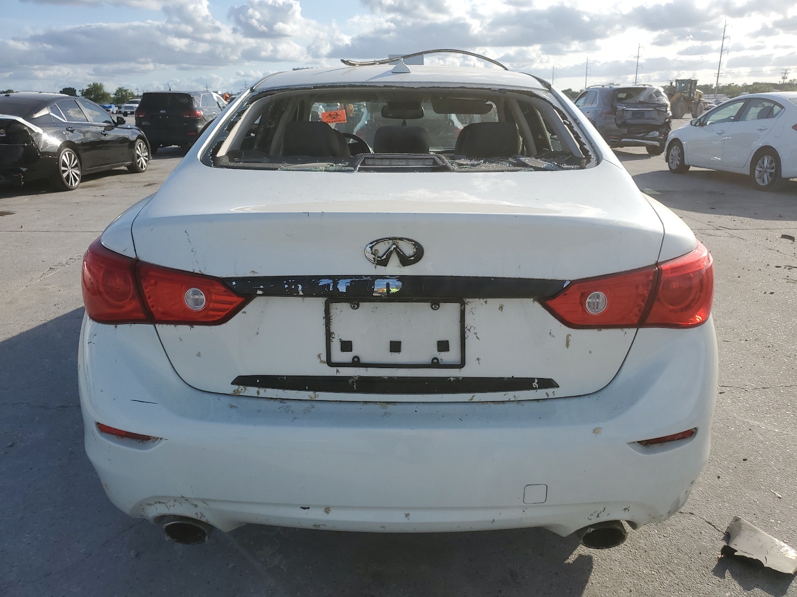 JN1EV7AR2GM344450 2016 Infiniti Q50 Premium