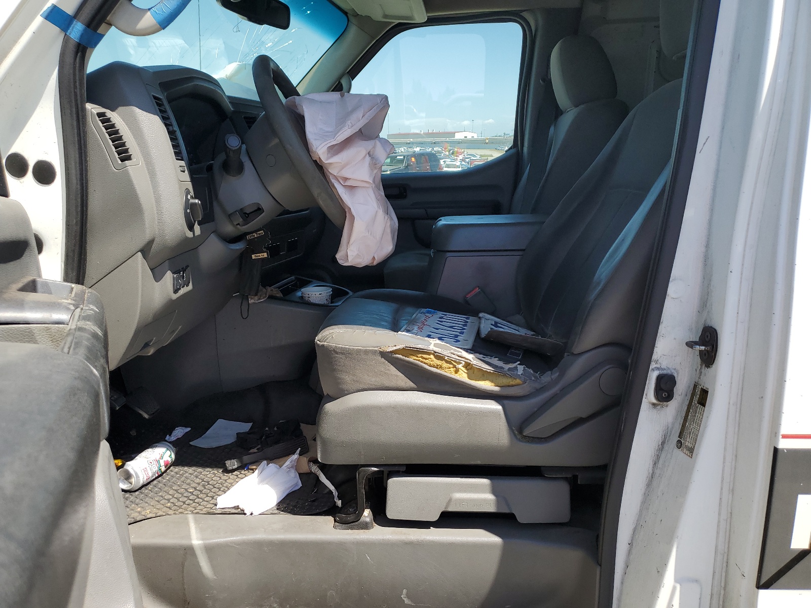 1N6AF0LX1CN103721 2012 Nissan Nv 2500