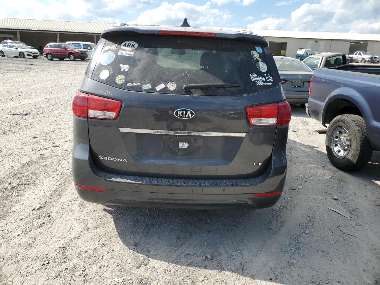 KNDMB5C14H6324669 2017 Kia Sedona Lx