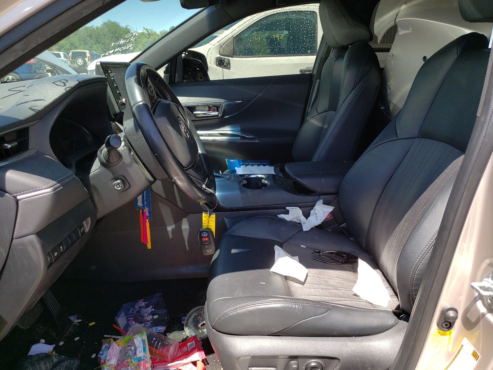 JTEAAAAH1MJ059825 2021 Toyota Venza Le