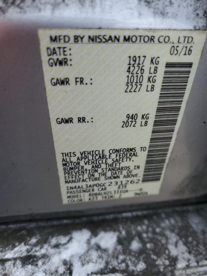 2016 Nissan Altima - Image 12