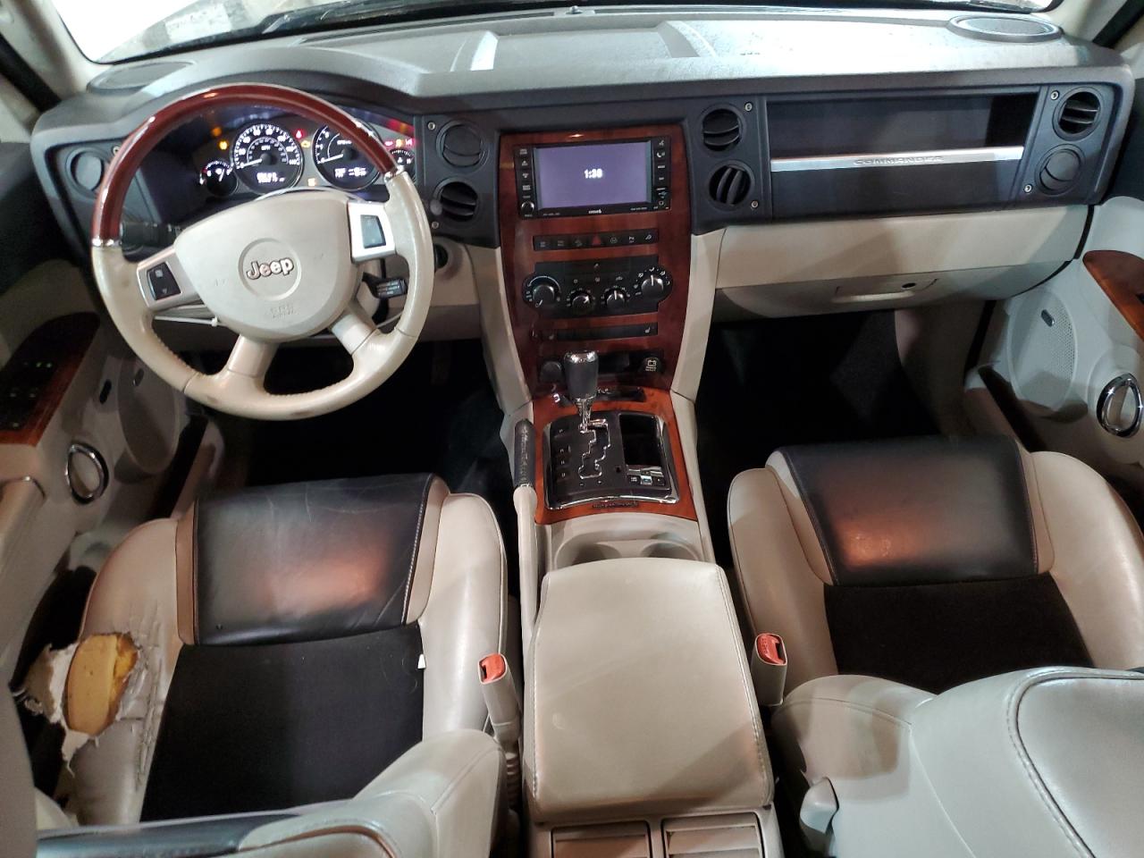2008 Jeep Commander Overland VIN: 1J8HG682X8C111407 Lot: 80070884