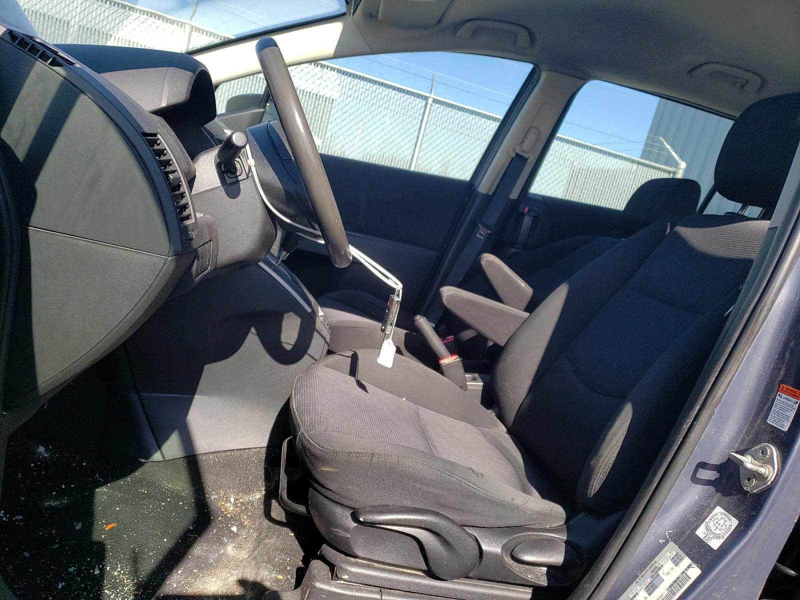 JM1CR293990327859 2009 Mazda 5