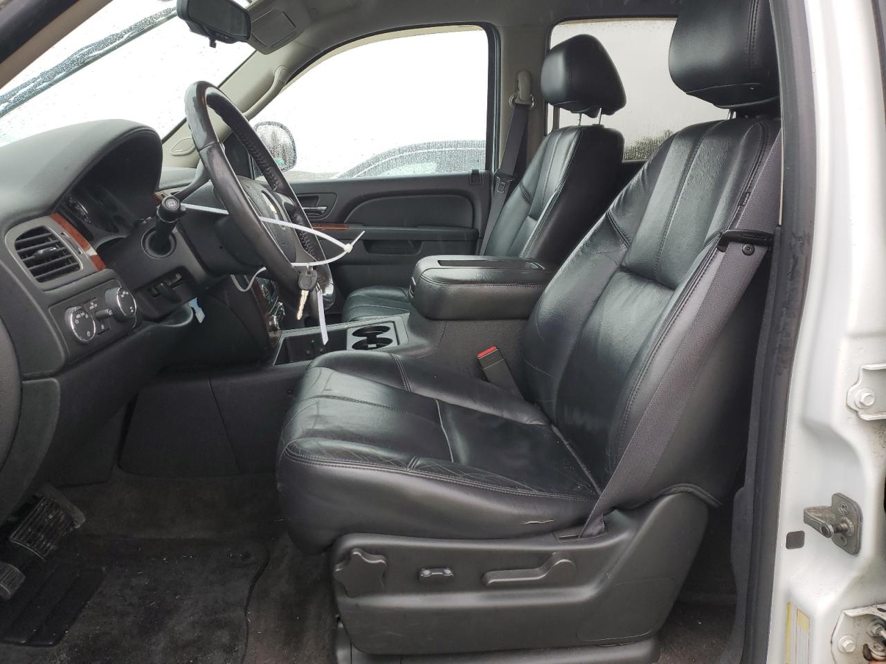 2011 Chevrolet Tahoe - Image 7