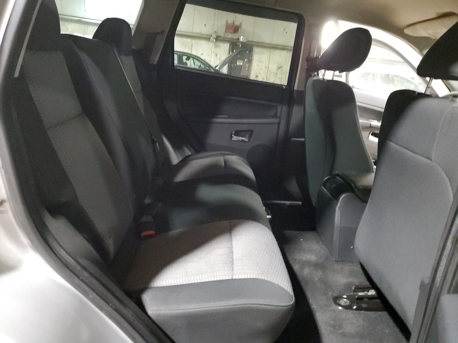 1J8GR48K69C512402 2009 Jeep Grand Cherokee Laredo