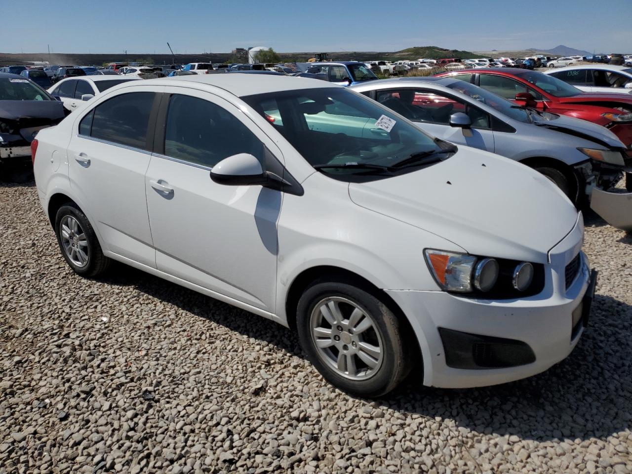 2016 Chevrolet Sonic - Image 4
