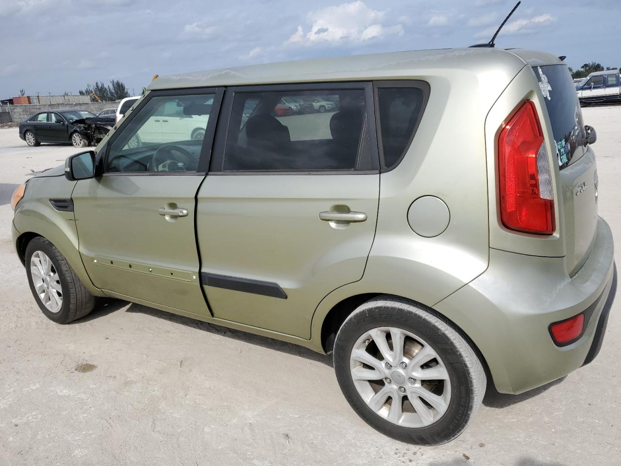 KNDJT2A64C7377744 2012 Kia Soul +