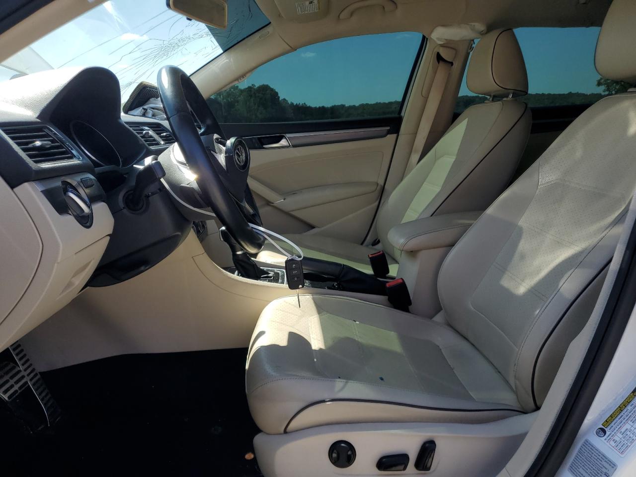 2017 Volkswagen Passat R-Line VIN: 1VWDT7A32HC027833 Lot: 52186324