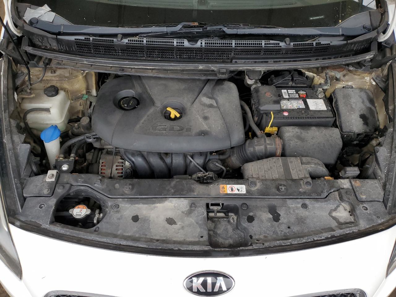 KNAHU8A36F7122776 2015 Kia Rondo