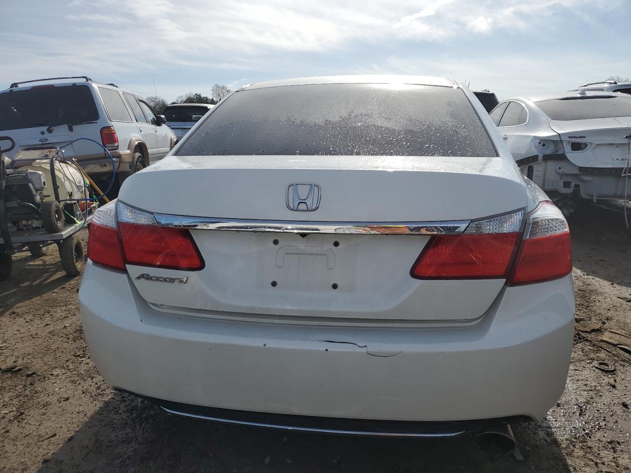 1HGCR2F33DA118853 2013 Honda Accord Lx