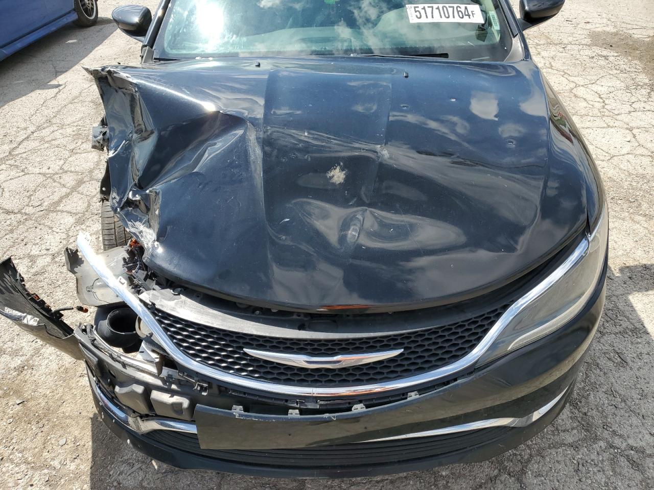 2016 Chrysler 200 - Image 11