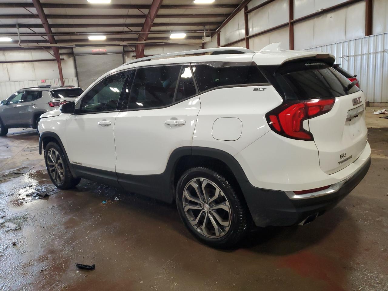 3GKALVEXXKL145135 2019 GMC Terrain Slt