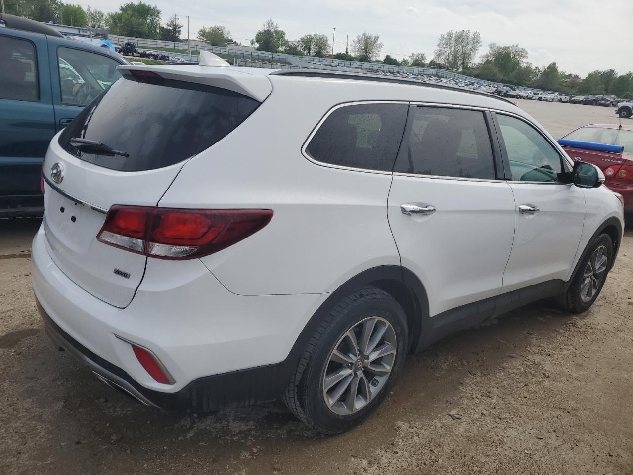 KM8SNDHF5HU224567 2017 Hyundai Santa Fe Se