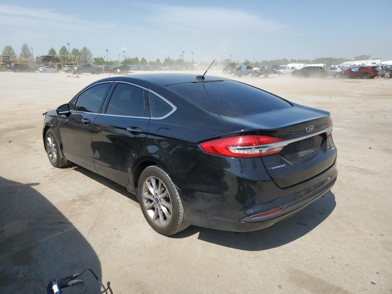 3FA6P0HD0HR185763 2017 FORD FUSION - Image 2