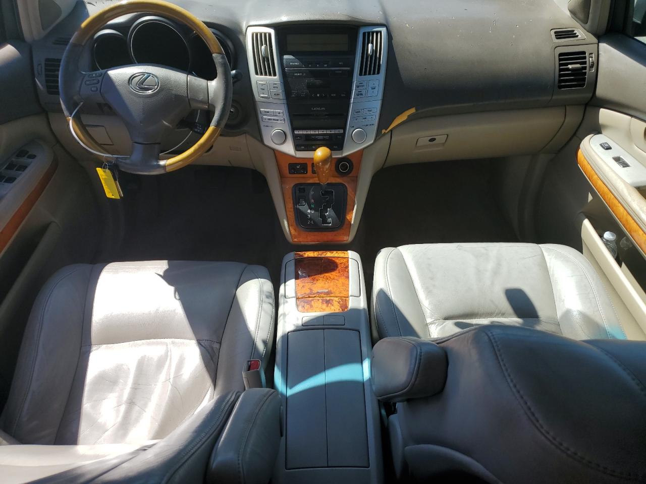 2005 Lexus RX - Image 8