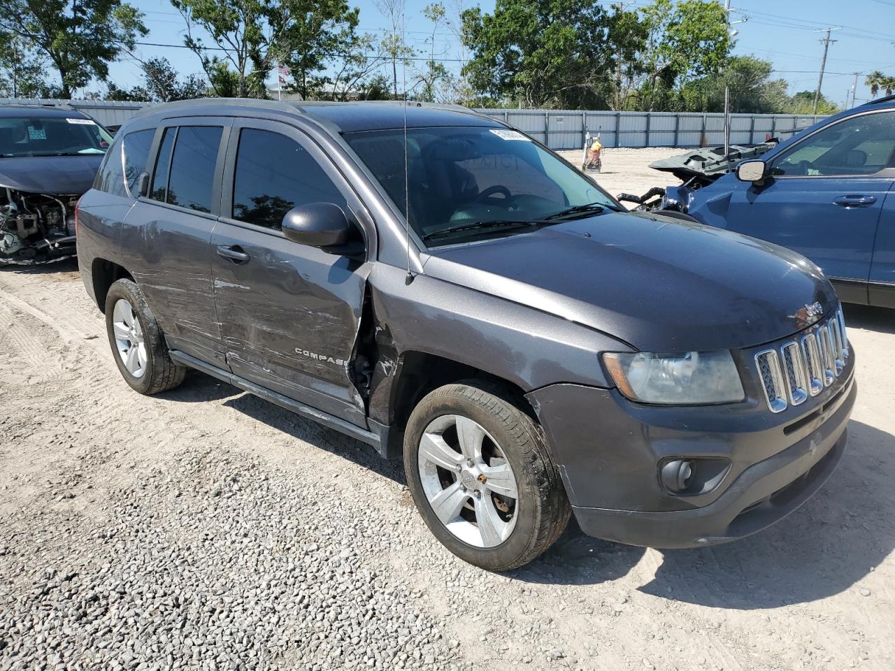 2016 Jeep Compass - Image 4