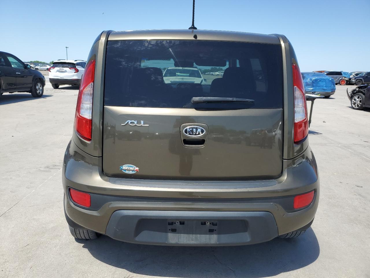 2012 Kia Soul + VIN: KNDJT2A63C7461814 Lot: 50889004