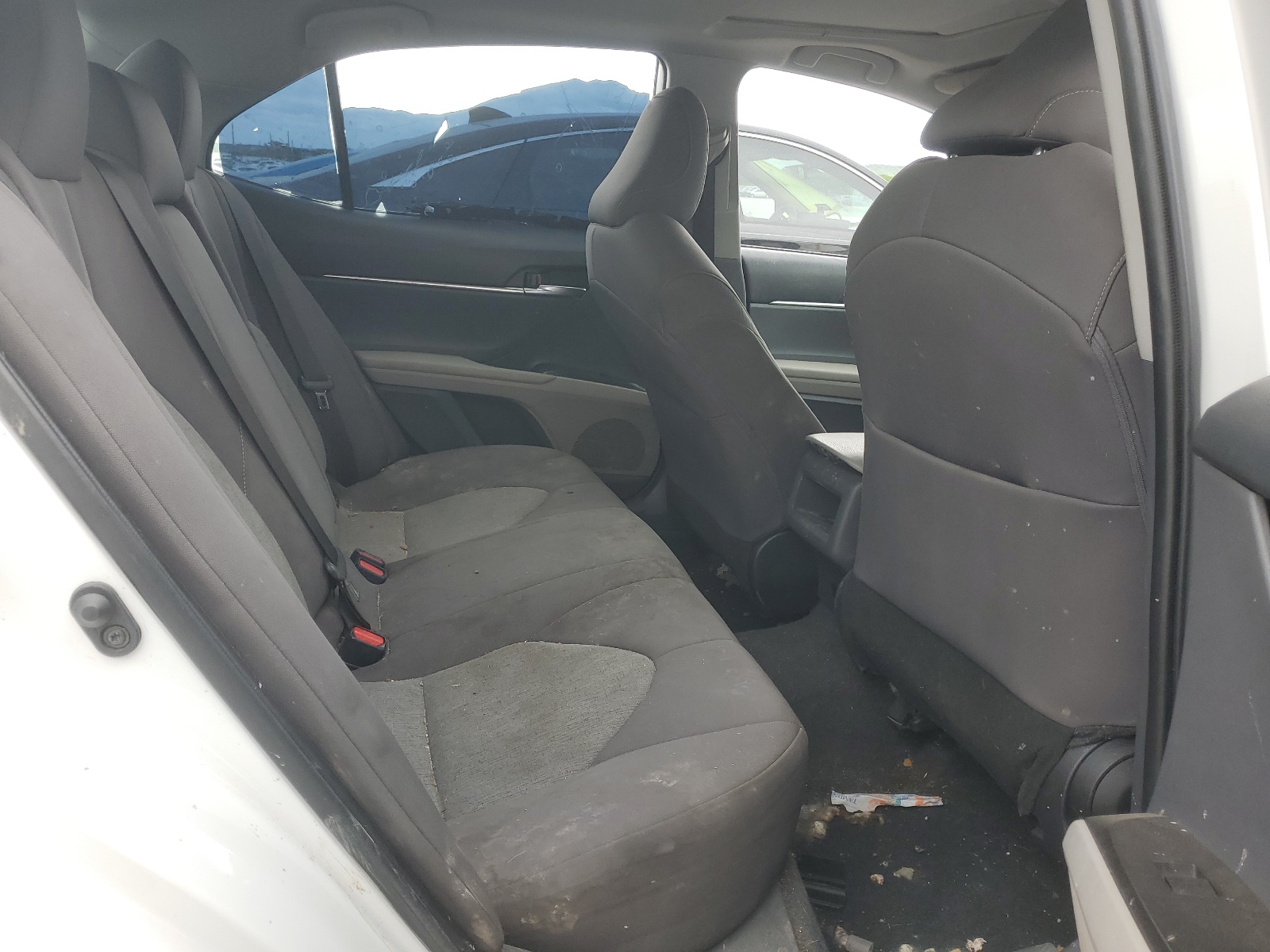 4T1R11AKXNU662108 2022 Toyota Camry Le