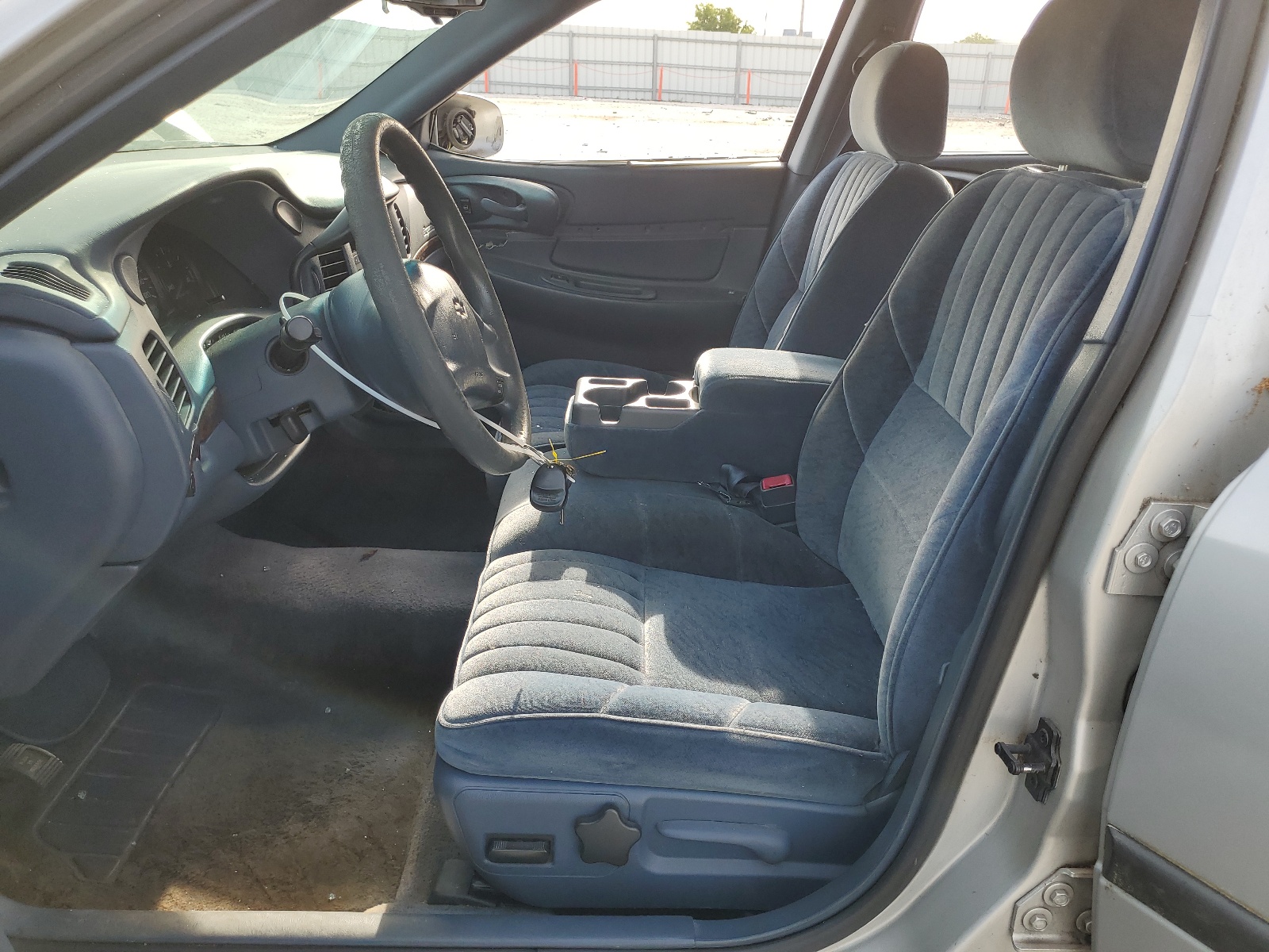 2G1WF55E0Y9212577 2000 Chevrolet Impala