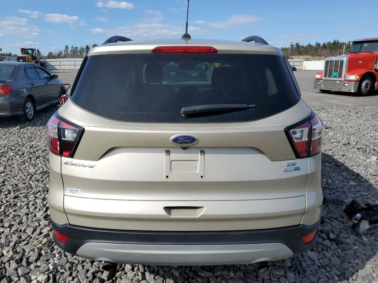 2018 Ford Escape Se VIN: 1FMCU9GD3JUC50465 Lot: 49200464