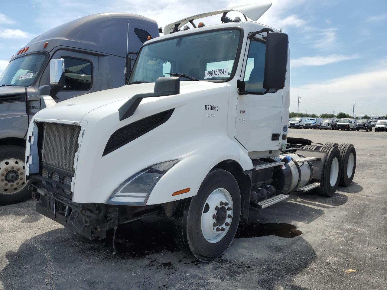 4V4NC9TG2KN216386 2019 Volvo Vn Vnl