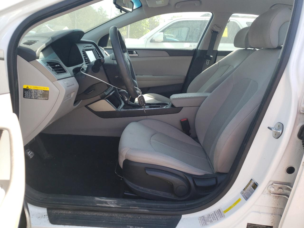 2017 Hyundai Sonata Se VIN: 5NPE24AF7HH586396 Lot: 52896564