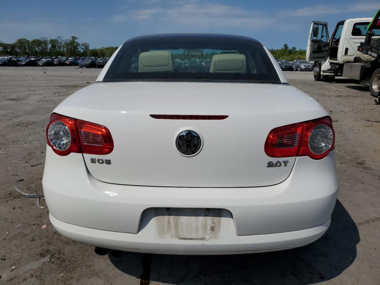 2011 Volkswagen Eos Komfort VIN: WVWAW7AH7BV003659 Lot: 52494904