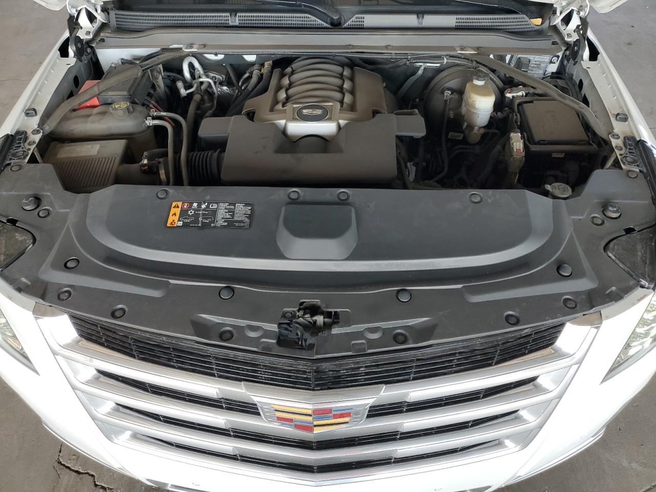 2019 Cadillac Escalade - Image 12