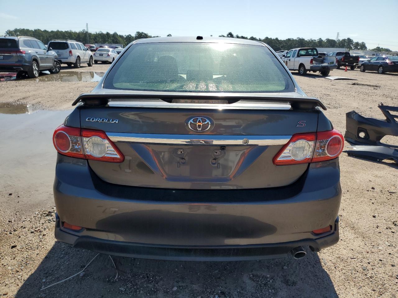 2013 Toyota Corolla Base VIN: 5YFBU4EEXDP158186 Lot: 47907684