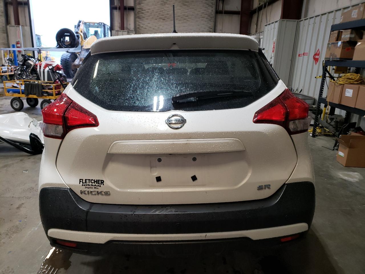 2018 Nissan Kicks S VIN: 3N1CP5CU5JL517600 Lot: 52358734