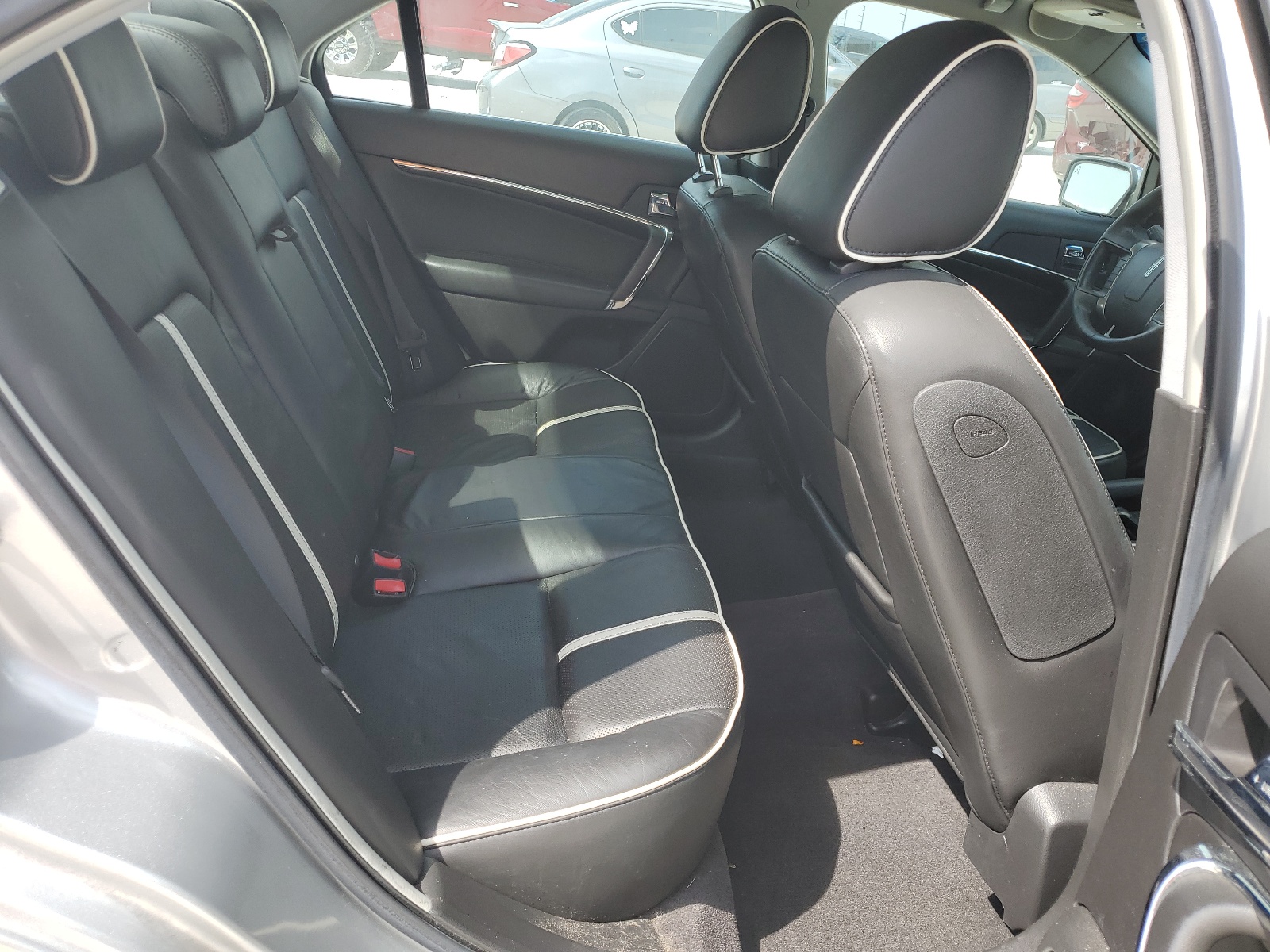 3LNHL2GCXAR605419 2010 Lincoln Mkz