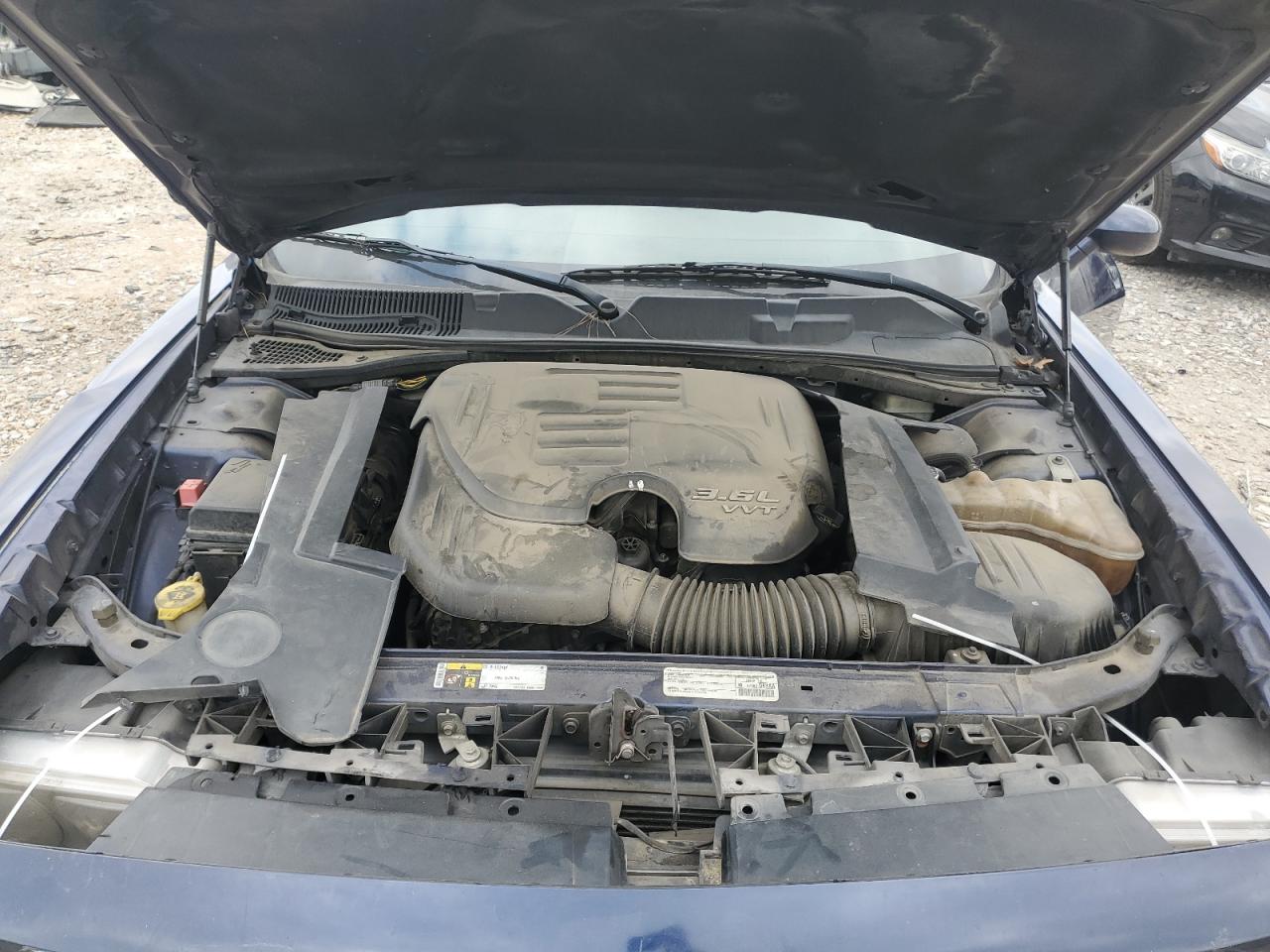 2014 Dodge Challenger - Image 13