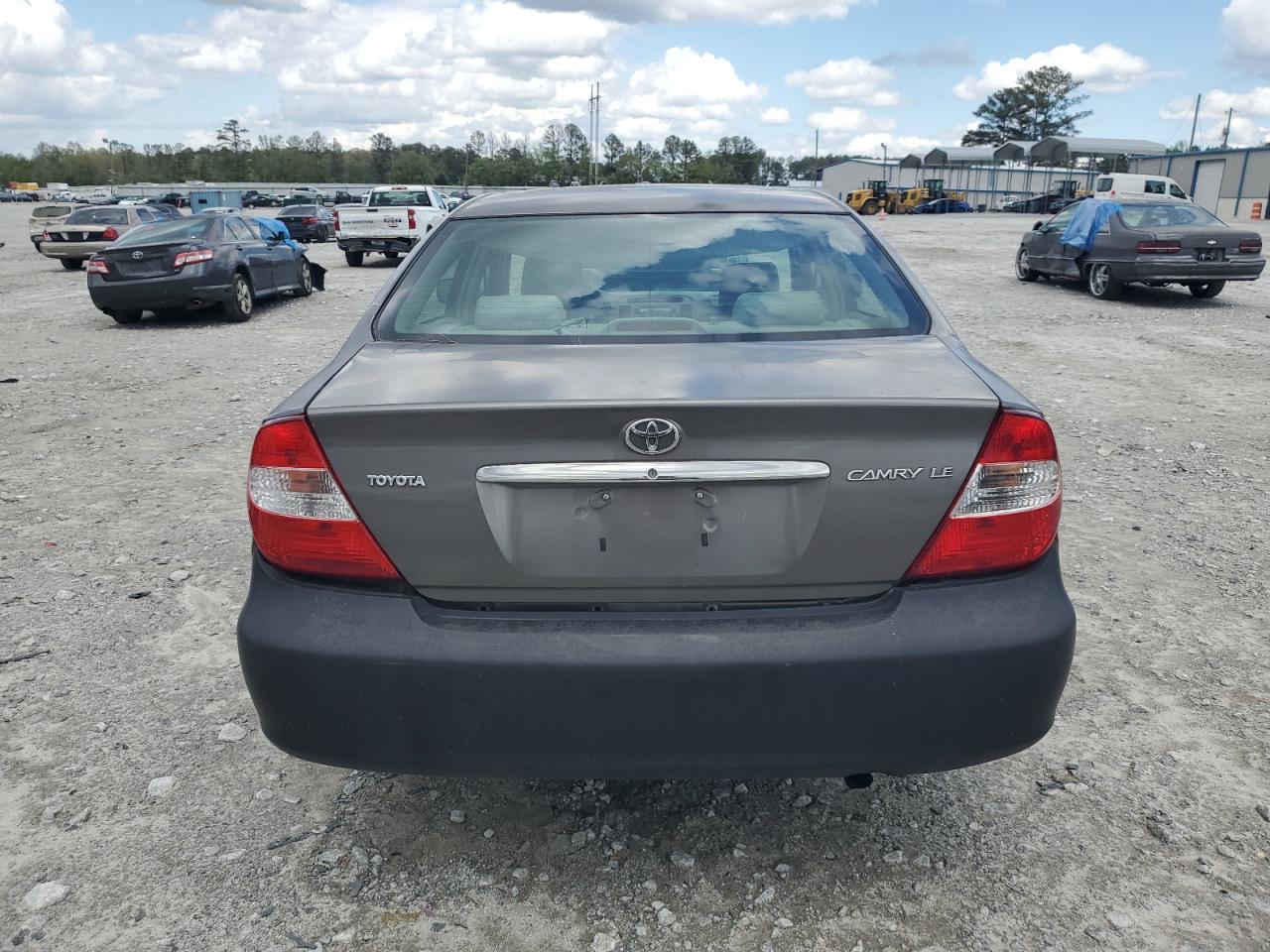 2004 Toyota Camry Le VIN: 4T1BE32K44U857250 Lot: 50177204
