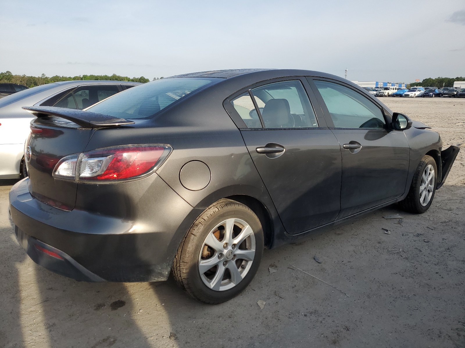 JM1BL1SF3A1352699 2010 Mazda 3 I