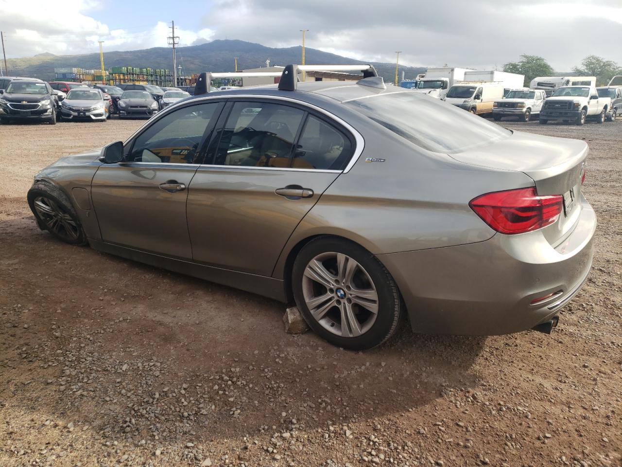 WBA8E1C55JA758619 2018 BMW 330E