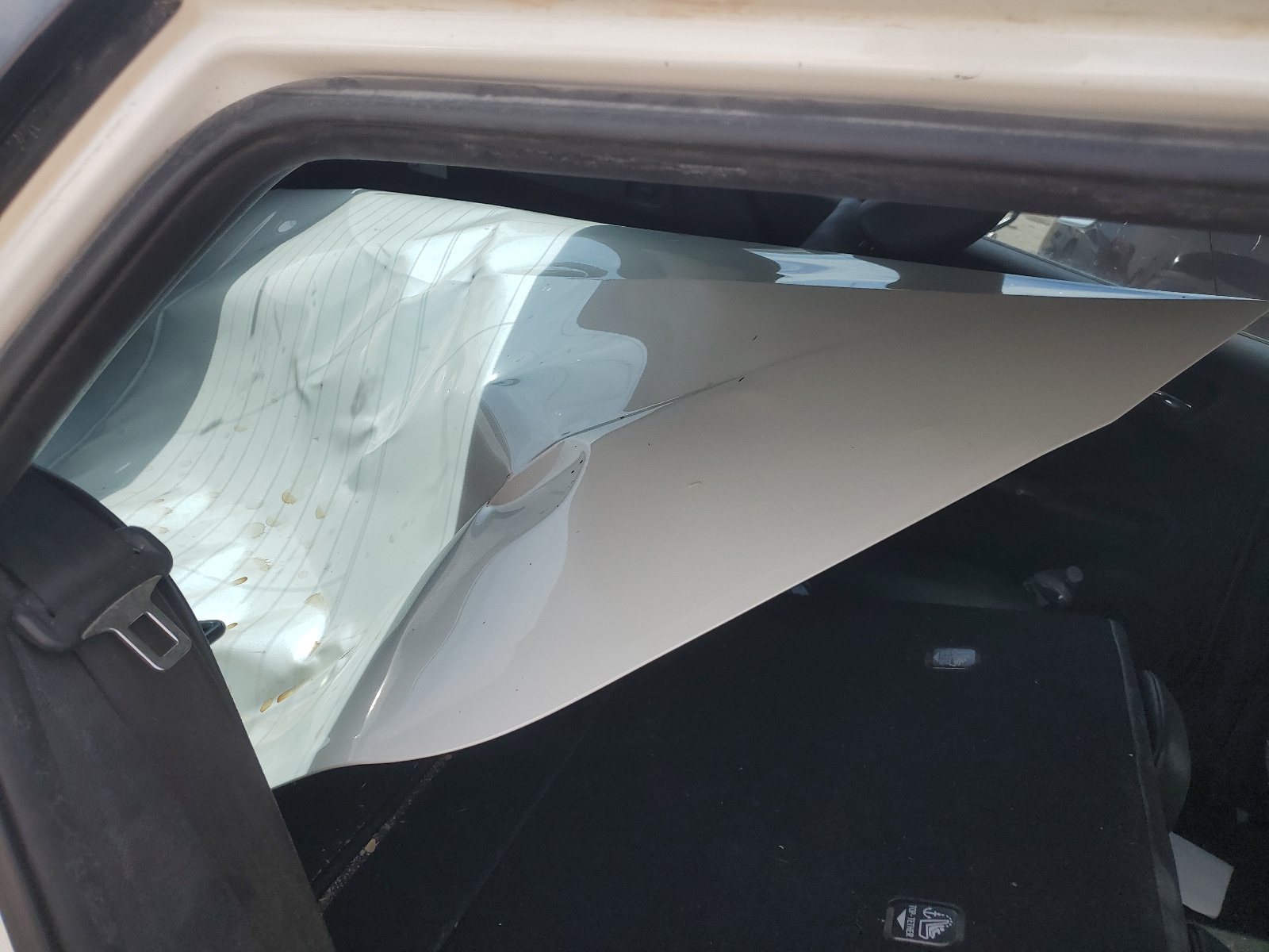 JTDKARFUXG3019359 2016 Toyota Prius