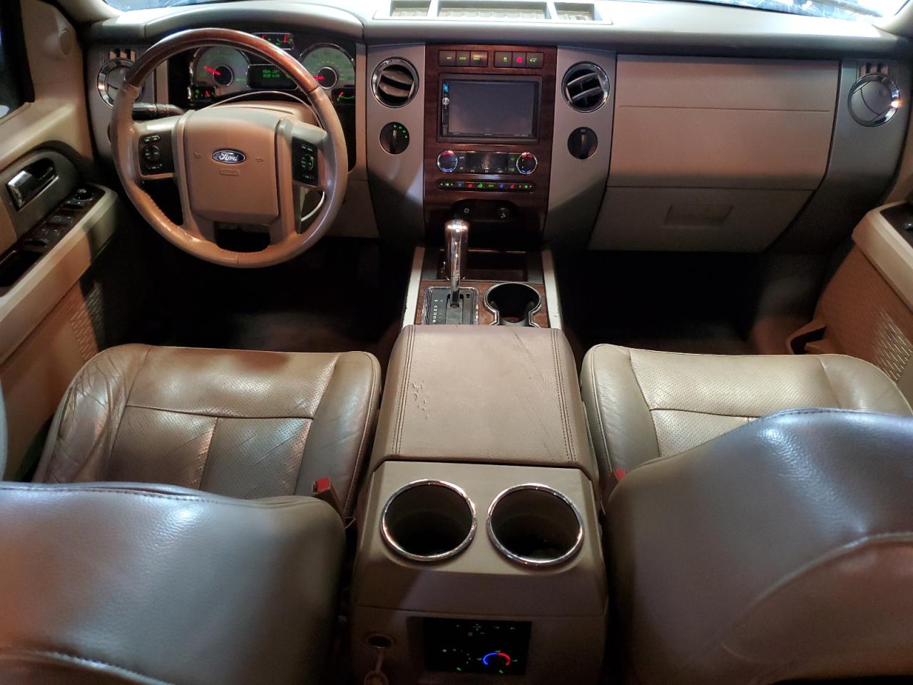 2008 Ford Expedition VIN: 1FMFU20528XA71387 Lot: 81522273