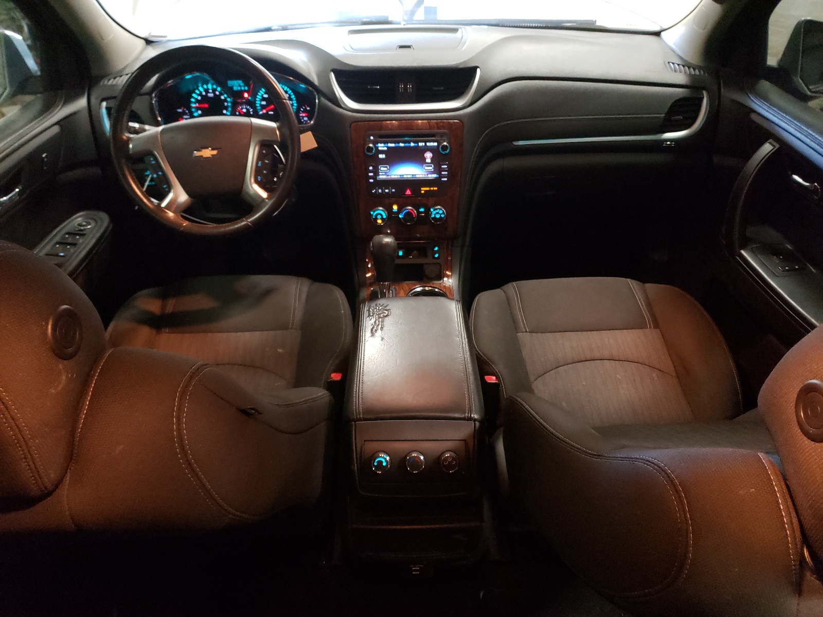 1GNKRGKDXEJ290215 2014 Chevrolet Traverse Lt