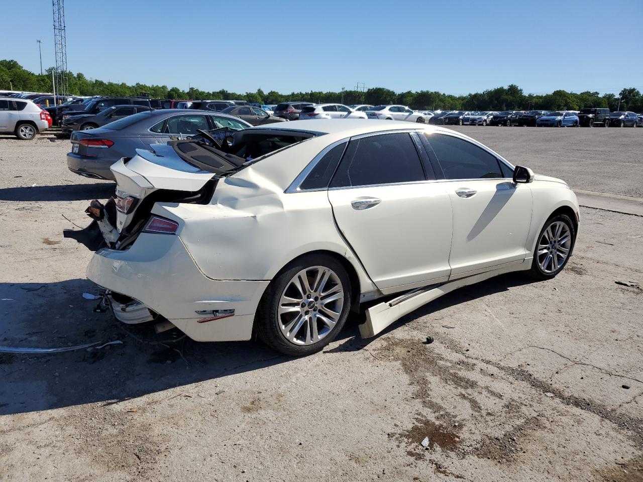 2013 Lincoln MKZ - Image 3