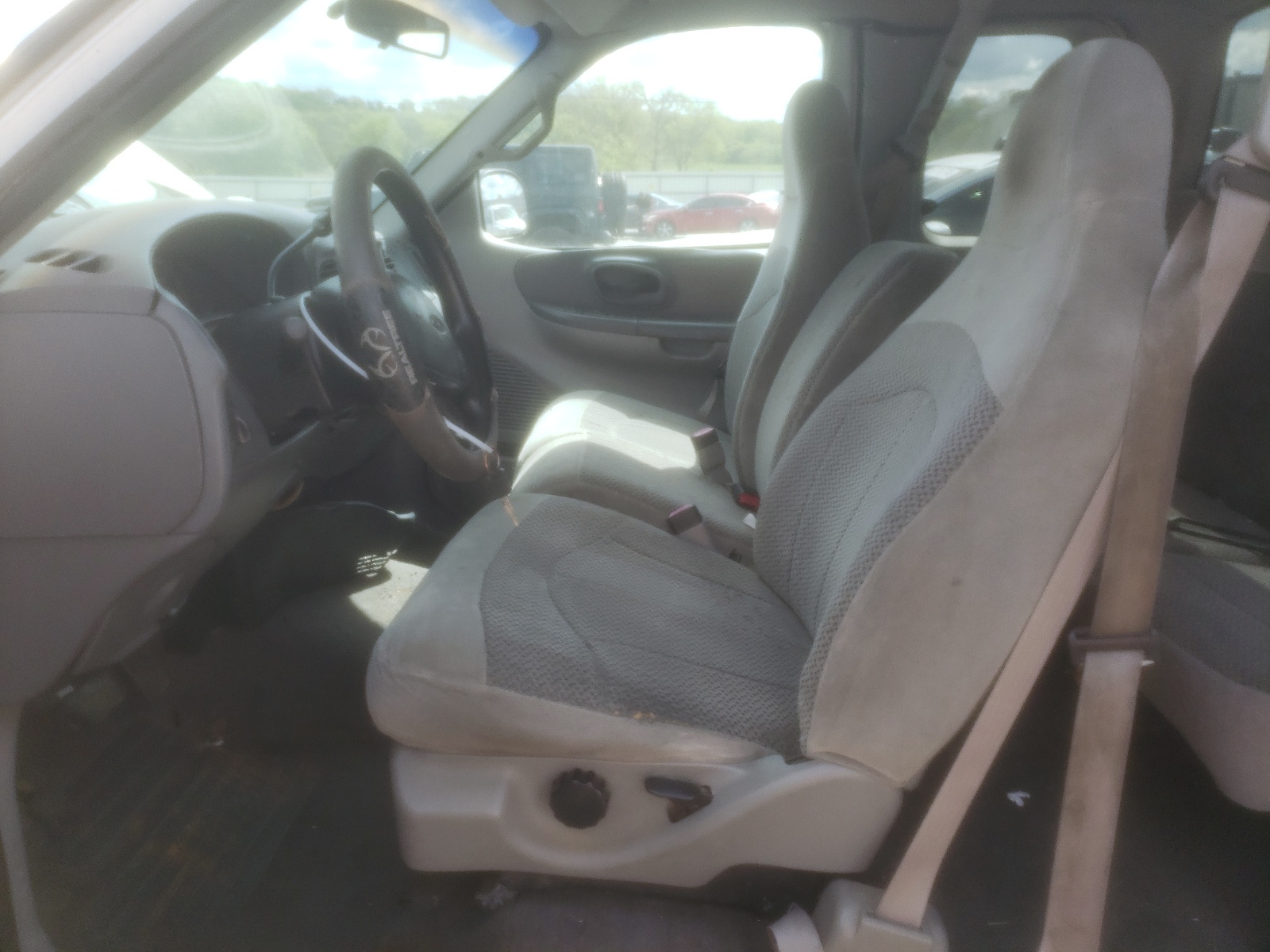 1FTRX18W4XNB18826 1999 Ford F150