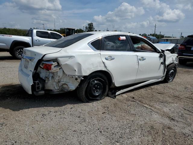 Sedans NISSAN ALTIMA 2014 White