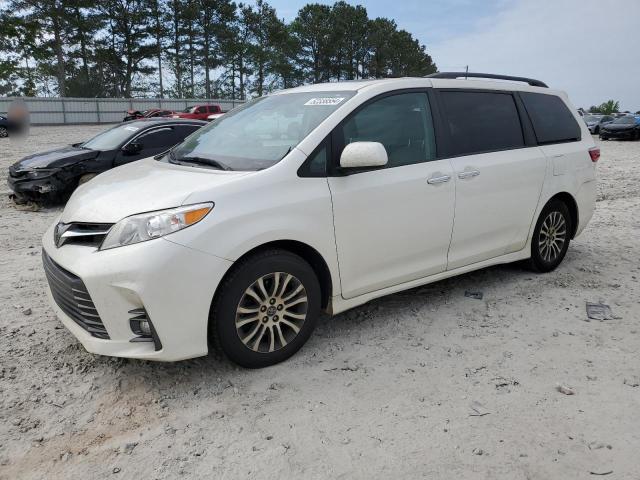 2018 Toyota Sienna Xle